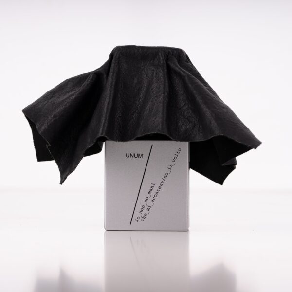 Filippo Sorcinelli Io Non Ho Mani Che Extrait de Parfum for Unisex Filippo Sorcinelli Io Non Ho Mani Che Extrait de Parfum for Unisex